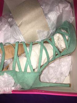 Style: Cosette Color: Seafoam Sz: 10