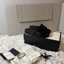 Gucci GG Guccissima Black Leather Mens Sandals Slides