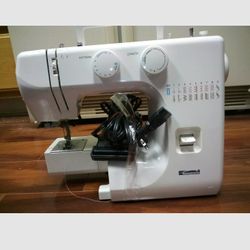 Kenmore Sewing Machine (contact info removed)8600 W/ Foot Pedal 9 stitch
