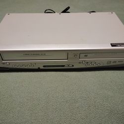 Sylvania VCR Recorder DVD Combo