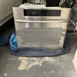 Thermador Stainless Steel Built-in Oven (Used)