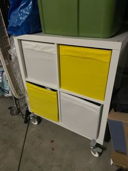 2x2 storage shelf on wheels