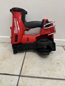 Milwaukee roofing nailer