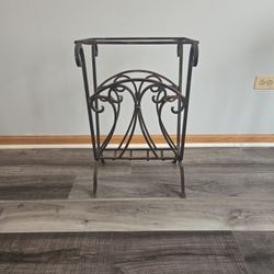 Iron Magazine Rack Table