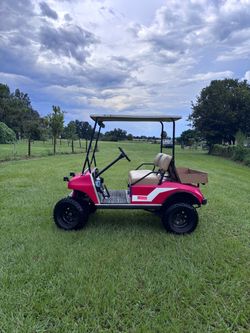 Lifted Golf Cart 208 cc gas