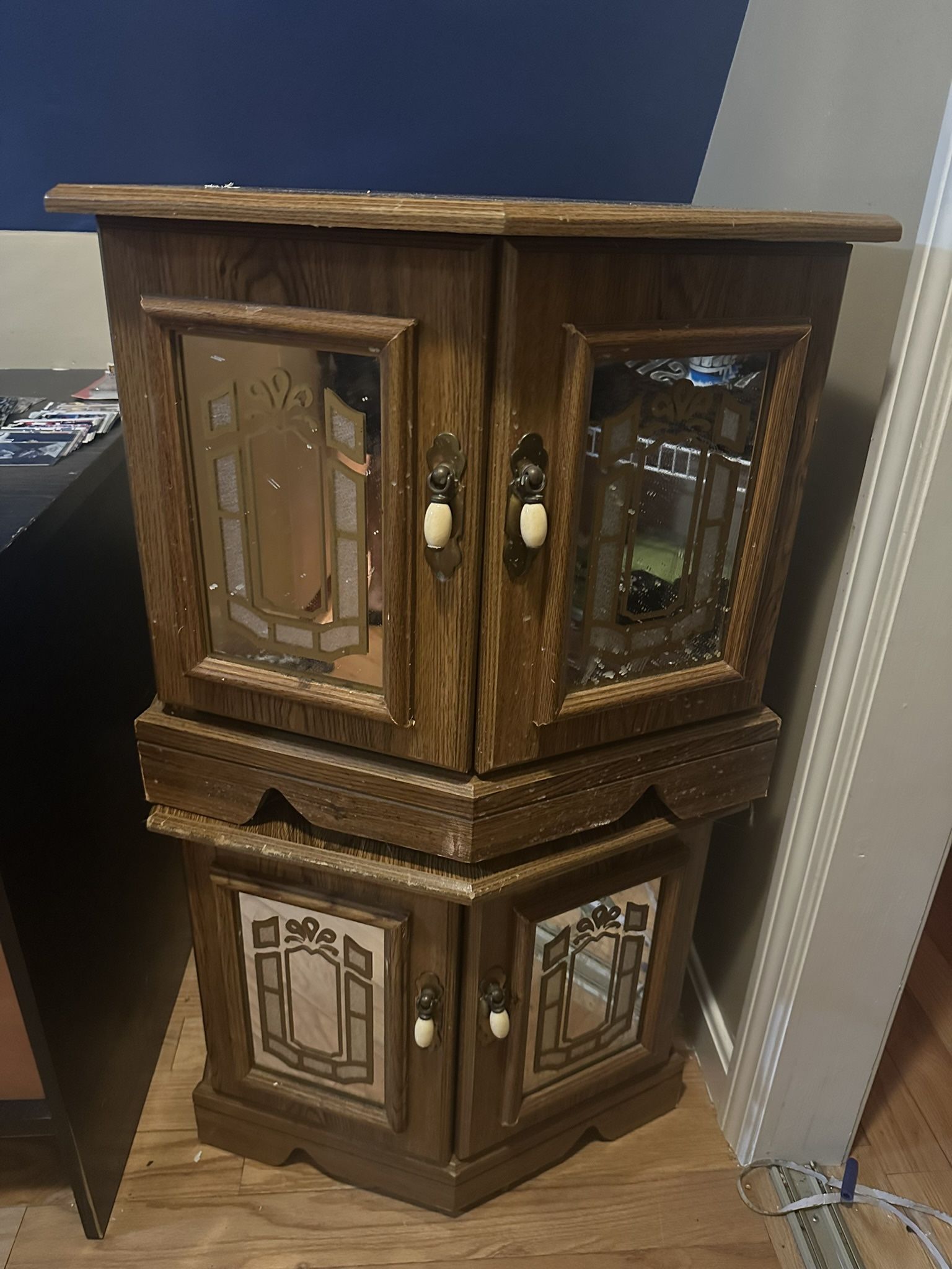 2 end tables