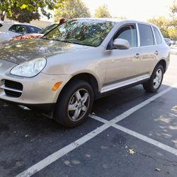2004 Porsche Cayenne S