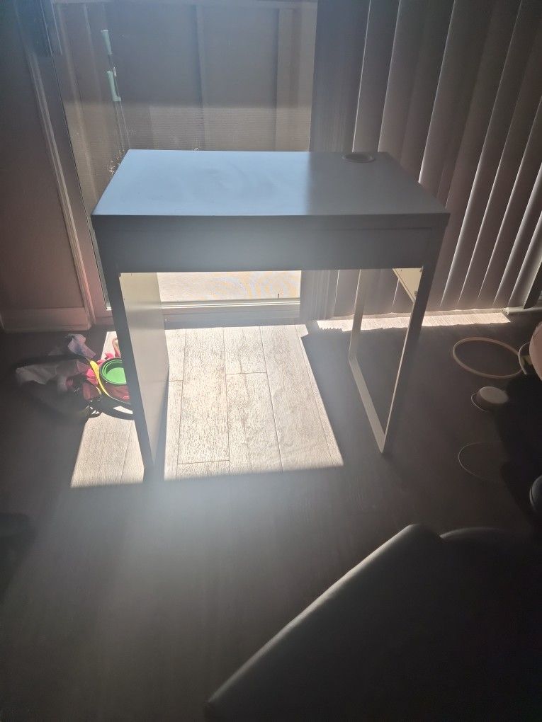 Ikea Micke White Desk