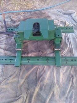 5th wheel hitch