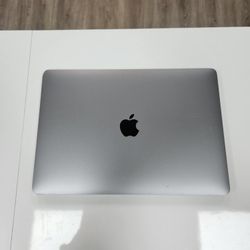 Apple MacBook Air 13in M1 Chip 8GB RAM 256GB SSD - $5 Today and Rest Later! Message us now