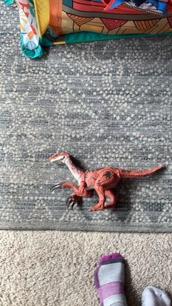 Therizinosaurus Dinosaur Action Figure Toy