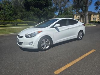 2013 HYUNDAI ELANTRA