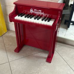 Schoenhut Small Piano