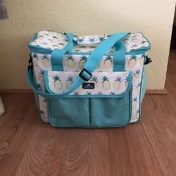  Pineapple pattern insulated cooler bag . 
