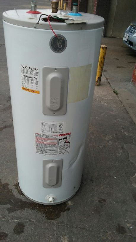 40 gallon electric hot water heater GE refurbishedi
