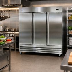 Commercial Reach-In Refrigerator