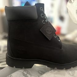 Brand New Timberland Size 10m 170$