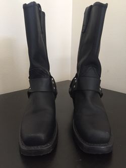 Dingo Molly Women's Harness Boots, Size: medium (6), Black