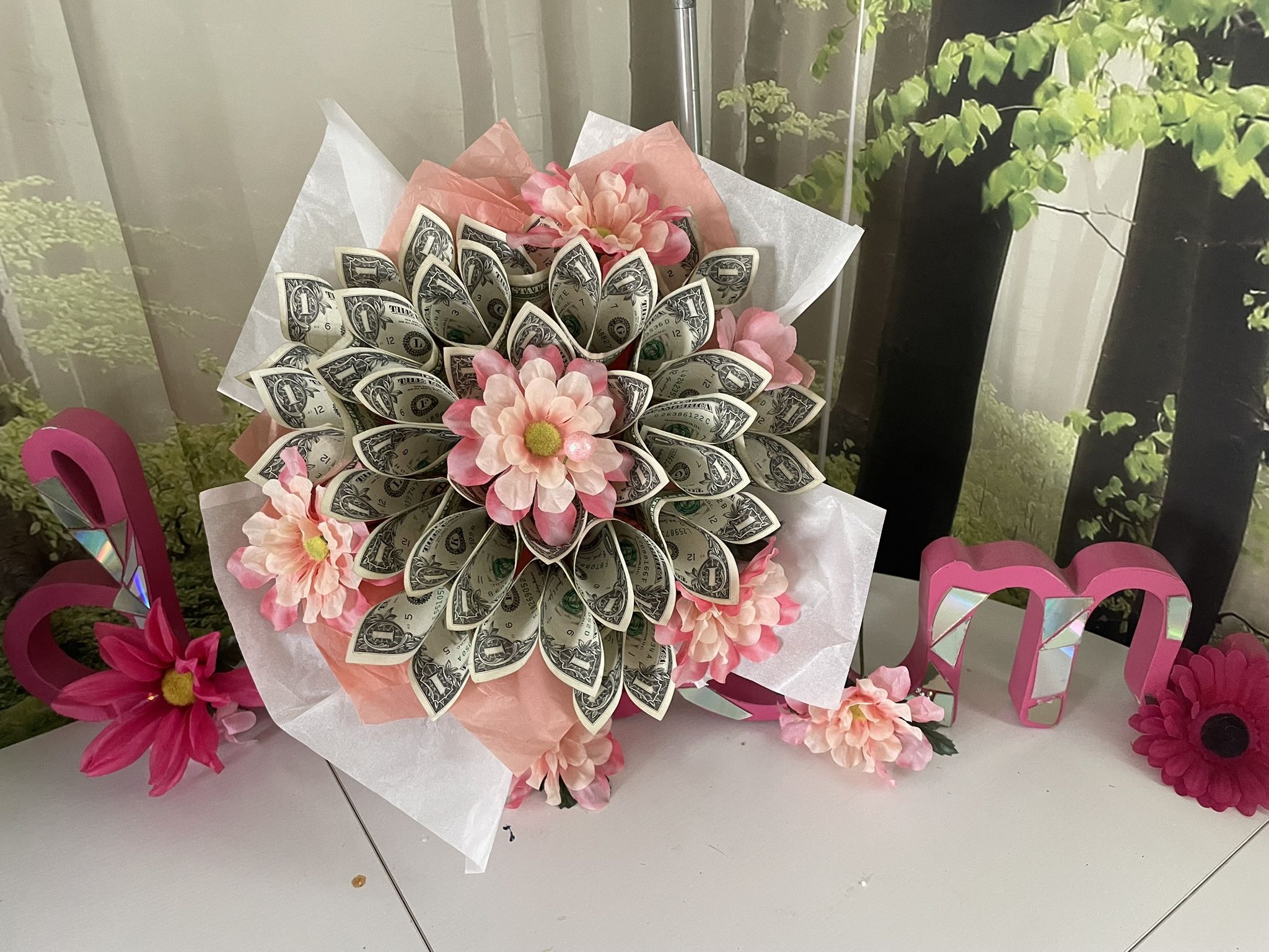 Cash Bouquets & Balloon Bouquets (Any size)