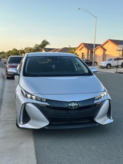 2022 Toyota Prius Prime · LE Hatchback 4D