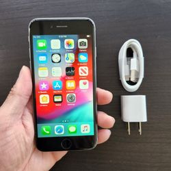 iPhone 6 - UNLOCKED - Like New  