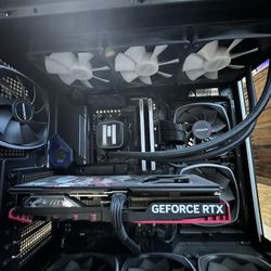 PC Computer Gaming Build Complete W/ Keyboard, Mouse, And Monitor. Just Needs Storage And OS Installed. Part List Below⬇️