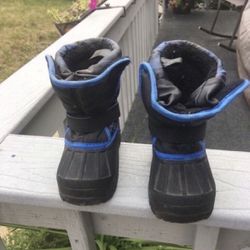 Little Boys Size 8 Snow Boots 