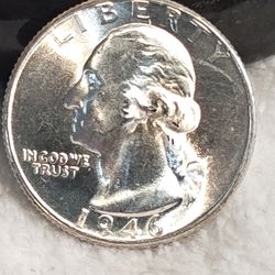 #572 Silver 1946 D quarter coin