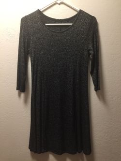 Girls dress, sz 14/16....pending