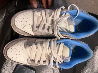 Size 8 Nike dunks