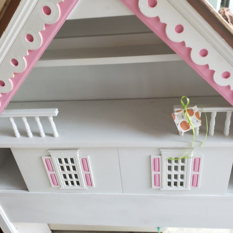 TWIN SIZE DOLLYHOUSE HEADBOARD Furniture