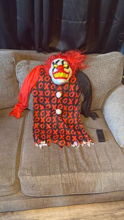Clown Shirt With Mask Has Sound