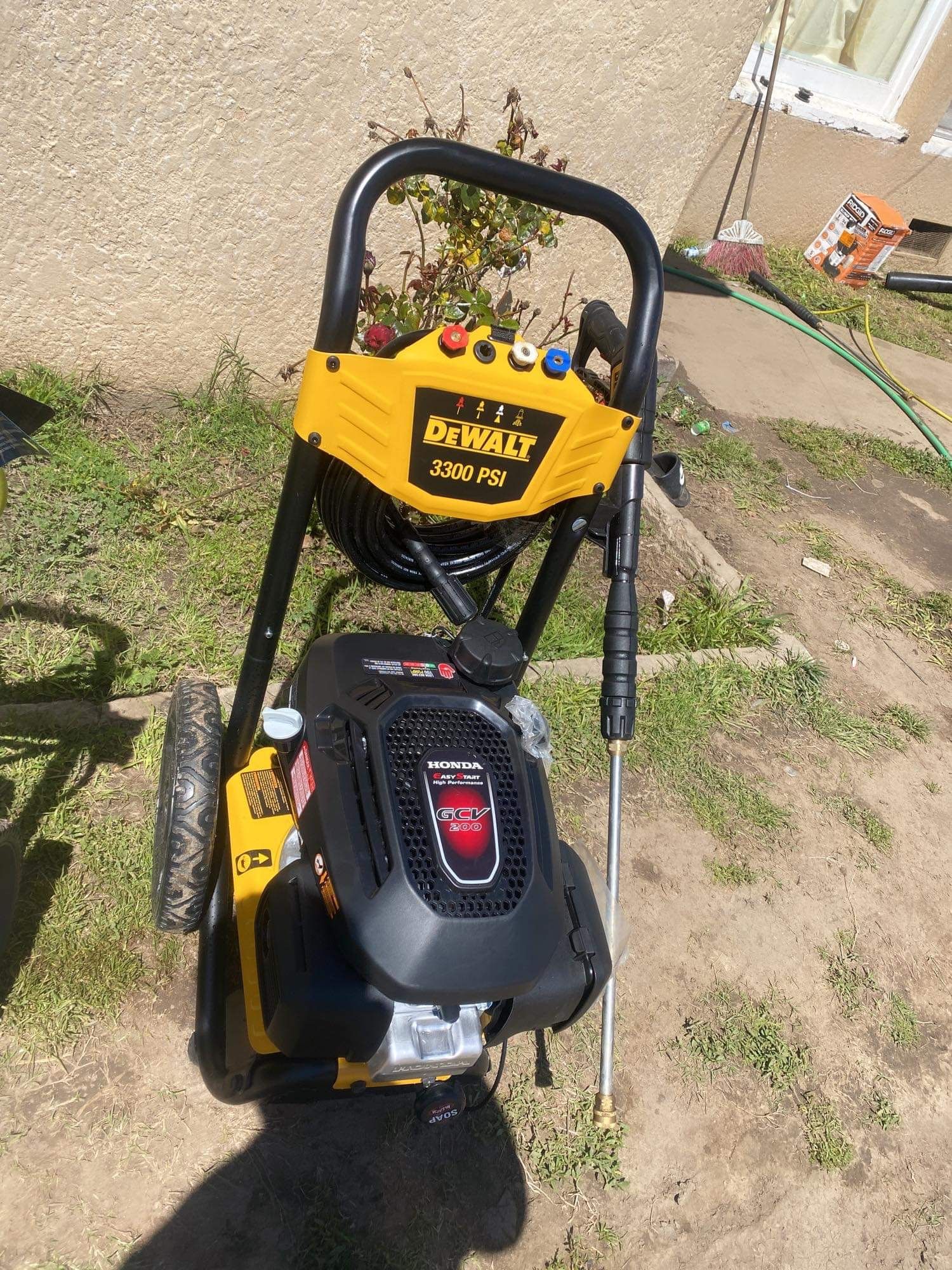 DEWALT 3300 PSI 2.4 GPM Gas Cold Water Pressure Washer with HONDA GCV200 Engine