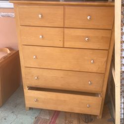 Dresser 5 Drawers
