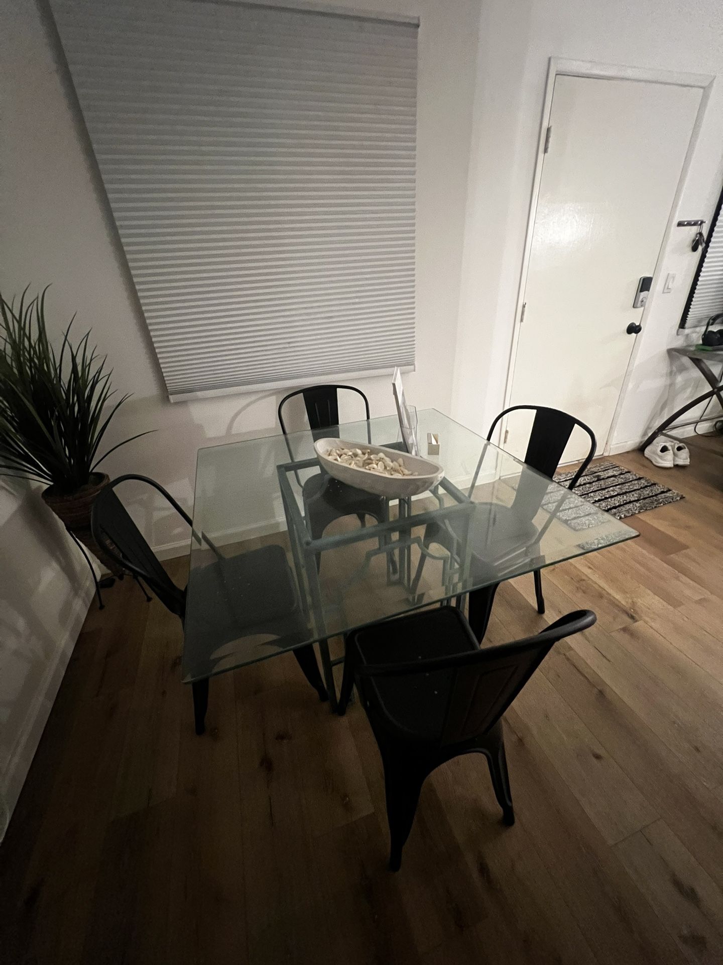 Dining Room Modern Glass Table