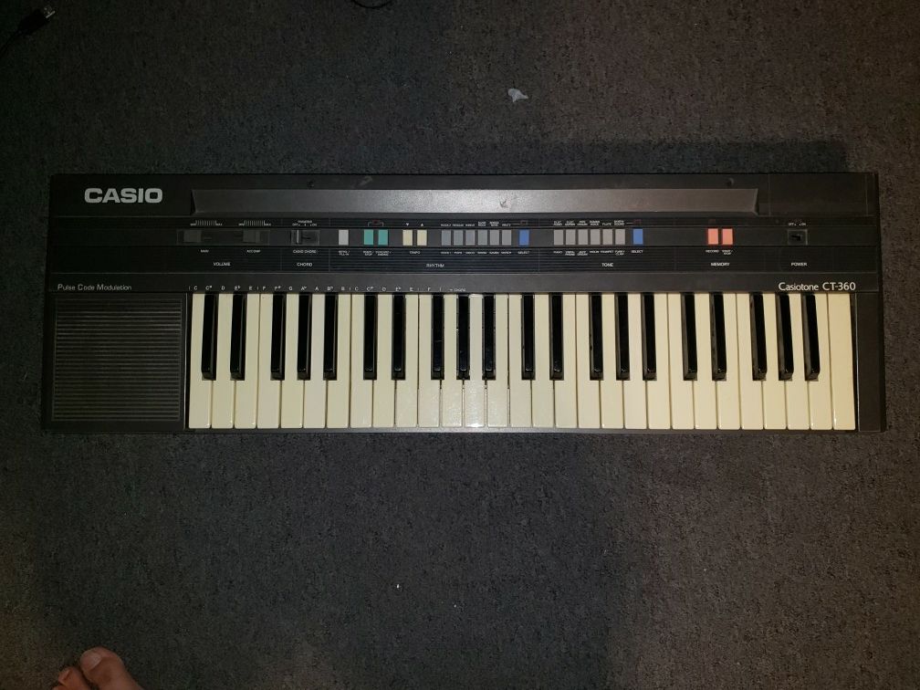CASIO Casiotone CT 360 Vintage Synthesizer Keyboard