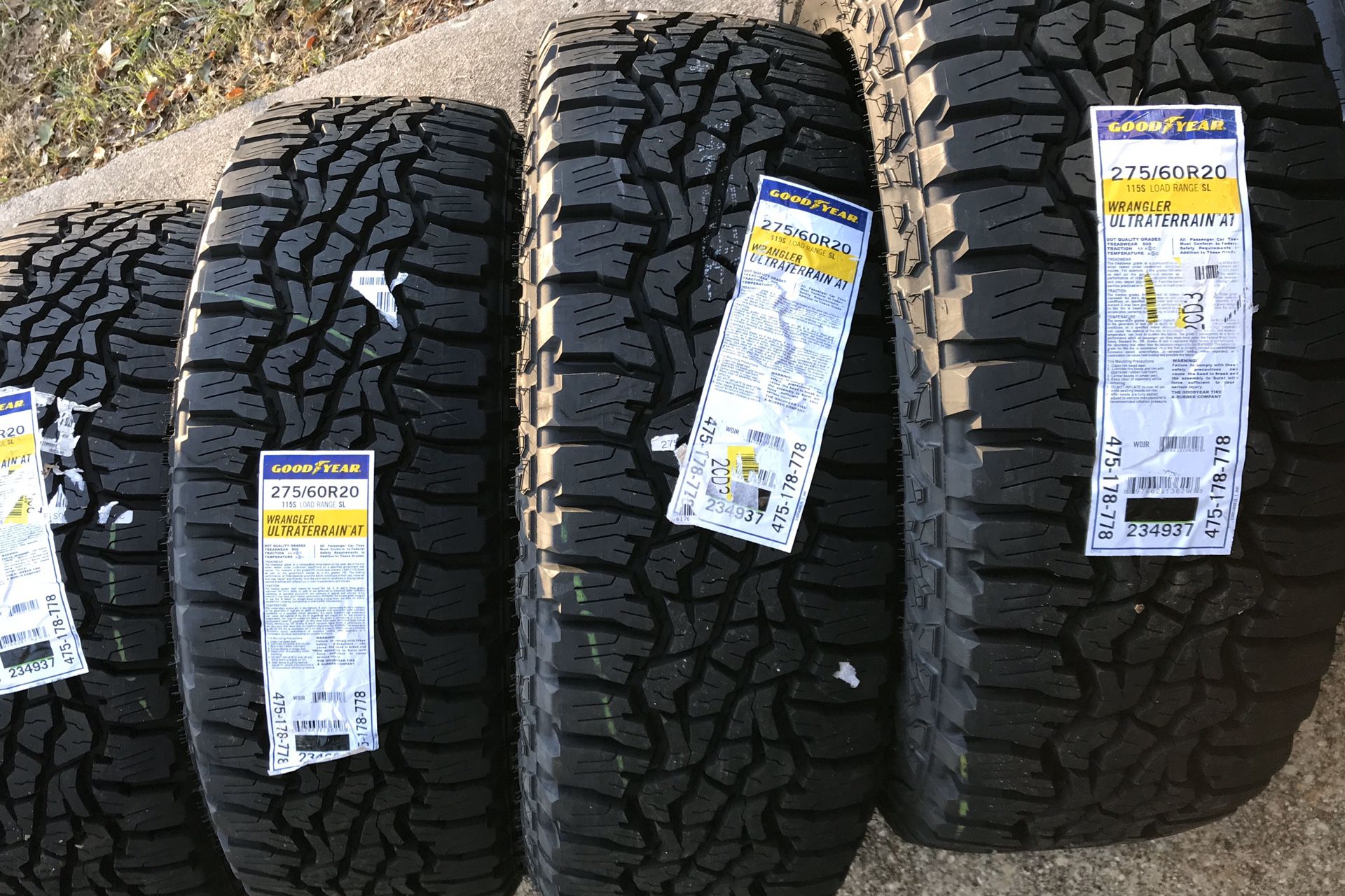 275/60/20 Goodyear wrangler Ultra terrain tires brand new for Sale in  Dallas, TX - OfferUp