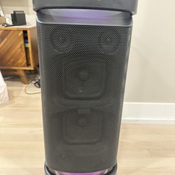 Sony Portable Bluetooth Speaker SRS-XP700 karaoke and guitar plug in ports