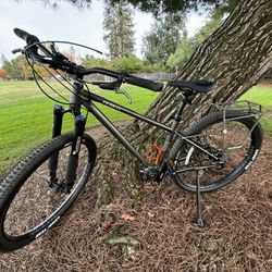 Priority 600X adventure bike - Small