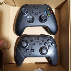 Nintendo Switch Pro Controller And Xbox Series X controller