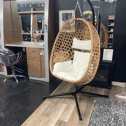 Hanging Egg Chair 