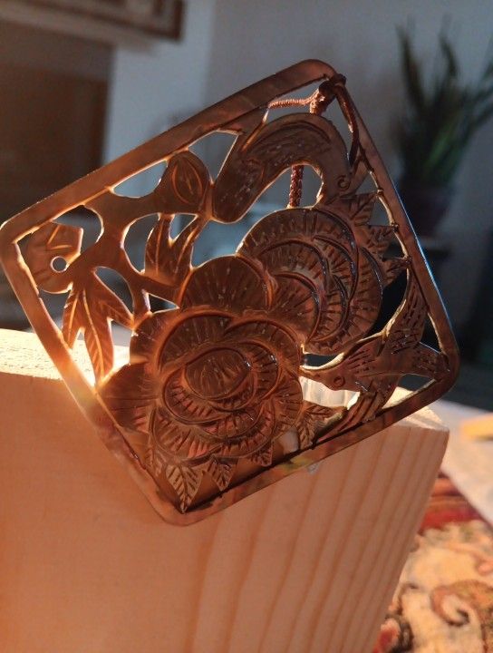 Shell Carved Rose Pendant - New