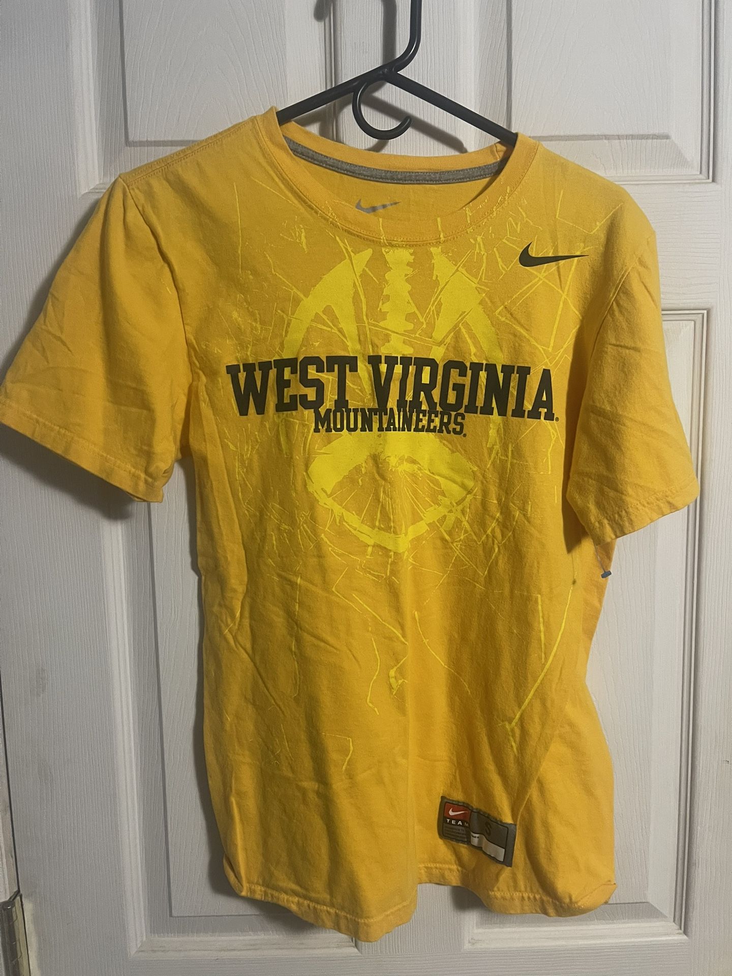 West Virginia Nike Men Small Tee Football NCAA Yellow Mountaineers Cotton Blend