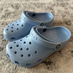 Brand New / Never Worn Crocs + Brand New Croc Charms