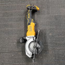DeWalt Mini Skil Saw