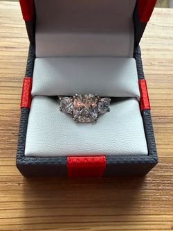 Gorgeous engagement ring