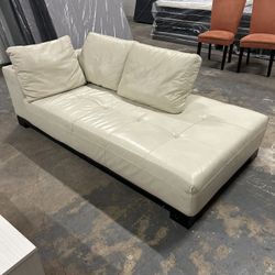 Chase Lounge, Real Leather. Can Deliver.