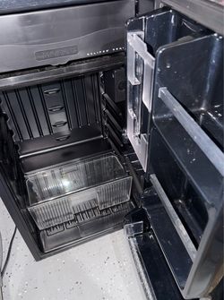 Sanyo SR-3720M Counter-High Refrigerator, Black and Platinum Stainless-Steel Door