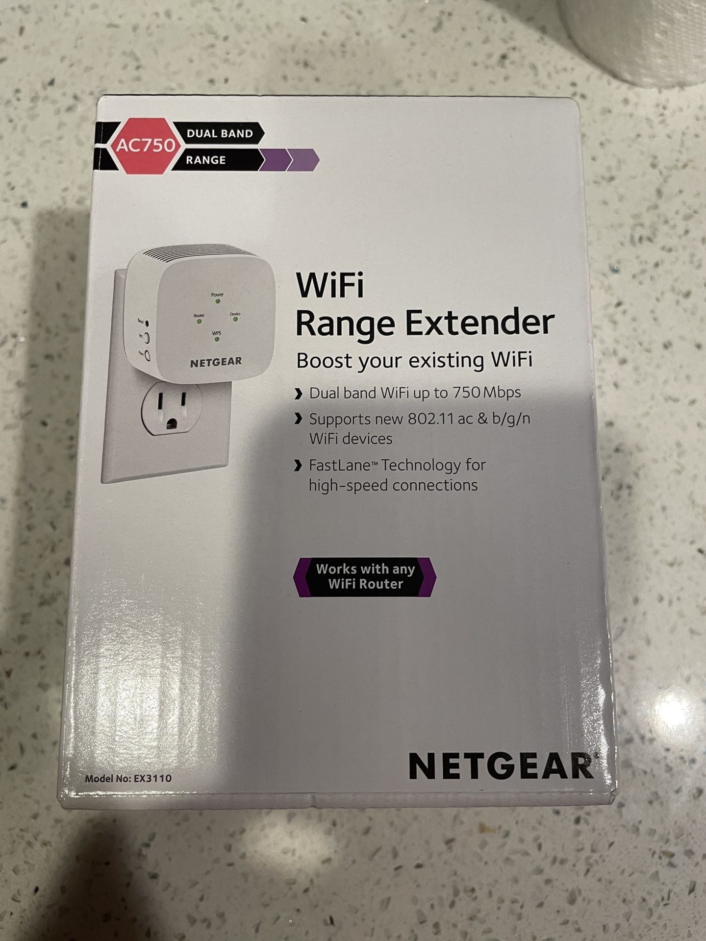 NetGear WiFi Extender New In The Box