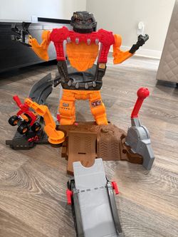 Monster Jam Smash & Bash SmashBot Playset con lanzador